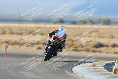 media/Jan-11-2025-CVMA (Sat) [[ddeb3f563a]]/Race 14-500-350 Supersport/